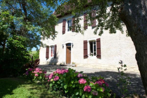  Maison d'Hôtes Léchémia  Сальес Де Беарн